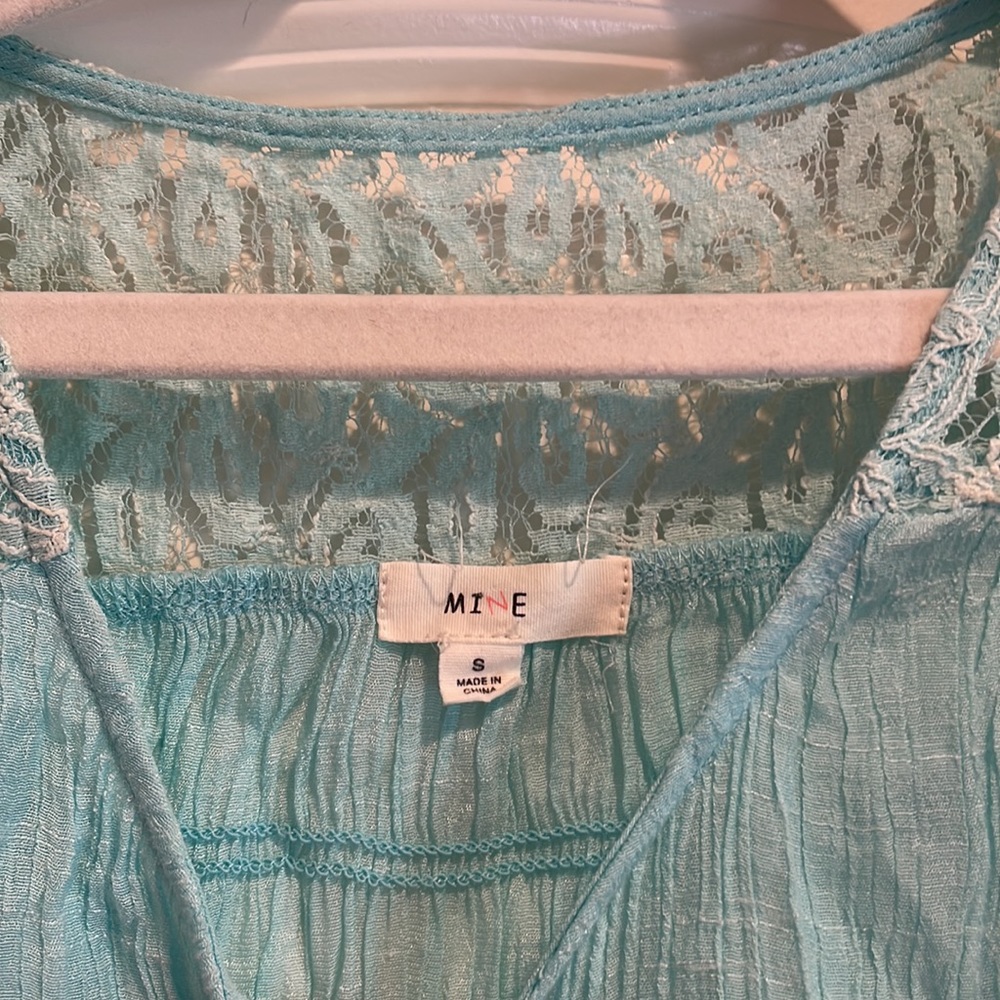 Button down T-shirt - Picture 3 of 3
